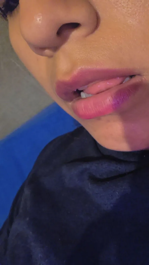 Do you want to kiss me...