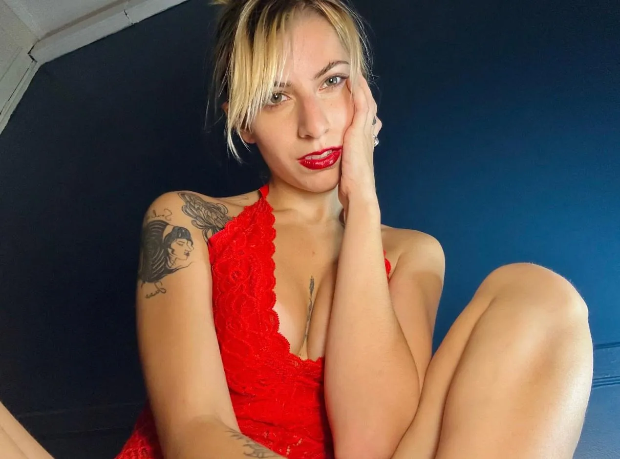 I love red lipstick on my lips