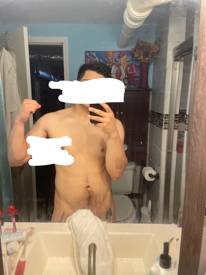 Looking for fun friends :)