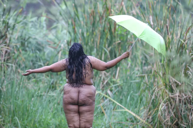 Nude trails in rain ☔