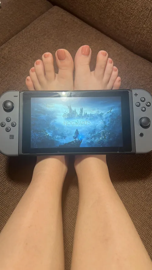 Off to Hogwarts we go. Need some Incendio to warm my toes.