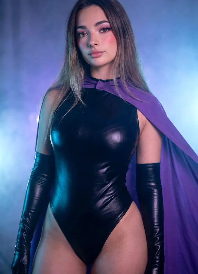 raven cosplay (lily)