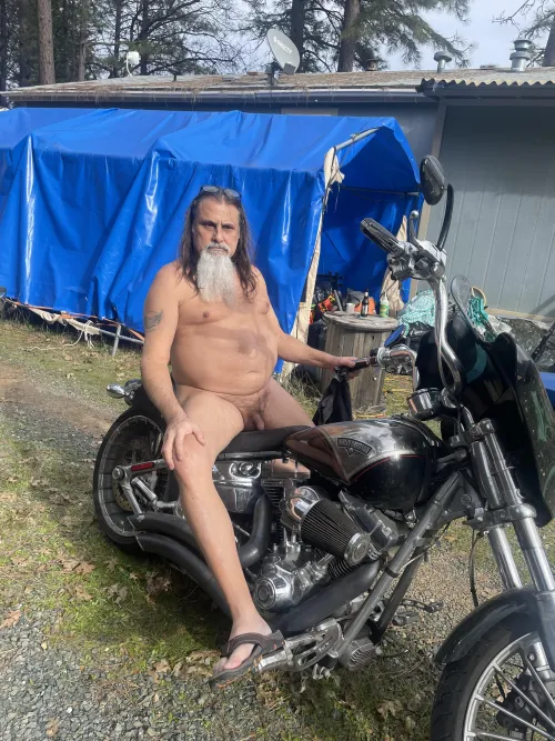 Wish I had a place I could ride nude