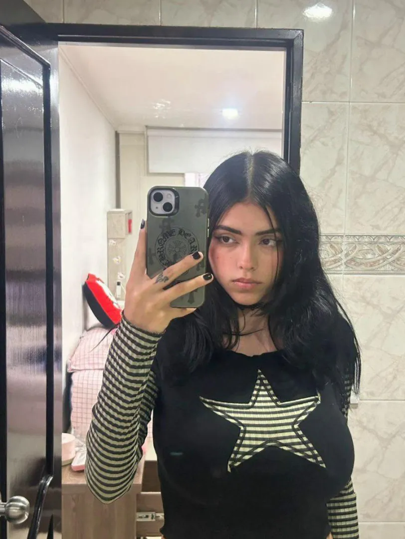 19[F4M] Texas : Who's local in Dallas and actually down to meet up rn?