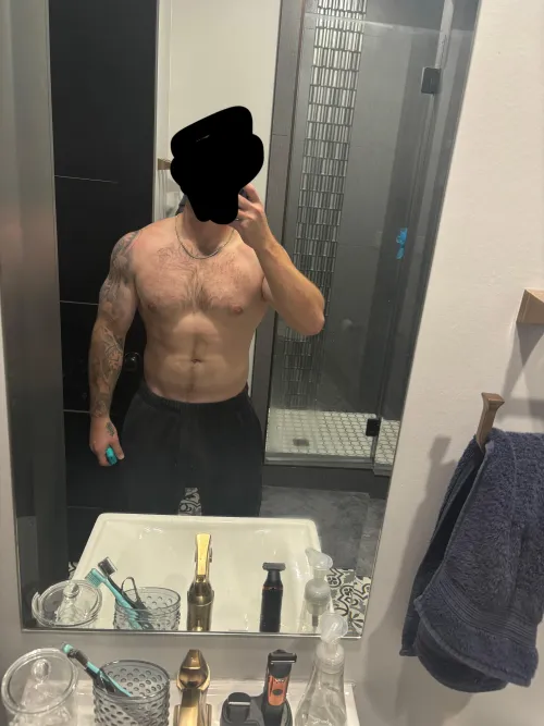 26 m4mf Longview looking for couple