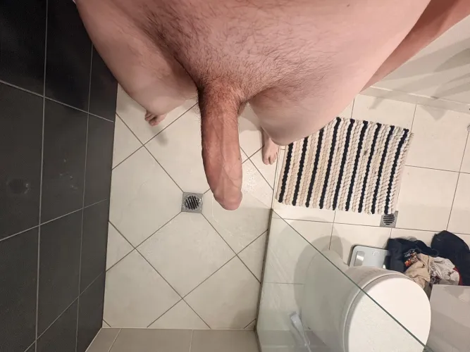 29M4F Fresh out, still filthy. Tongue required. Now. 