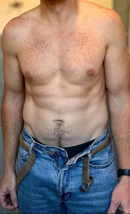 38 M4F in Montrose for work - love giving massages