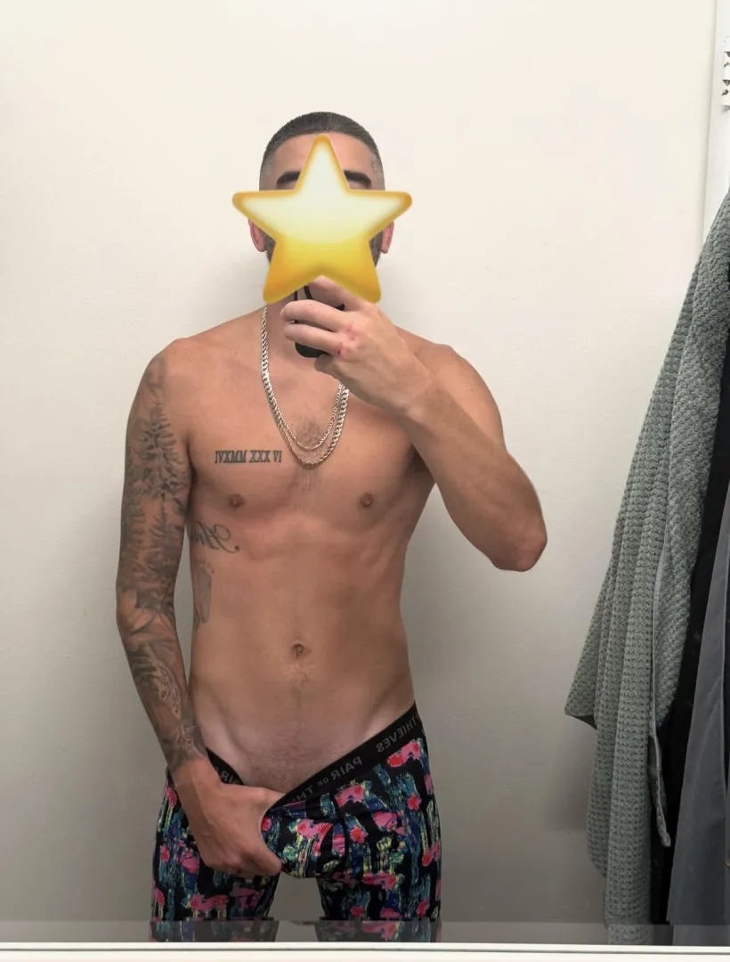 40 M visiting Portsmouth for work in a few weeks. Hoping to have some fun at my hotel while I'm in town