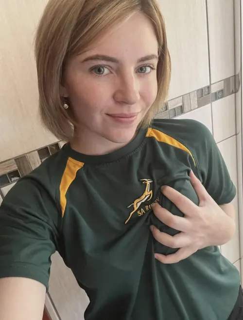 Awe- blessing you with a naughty one today