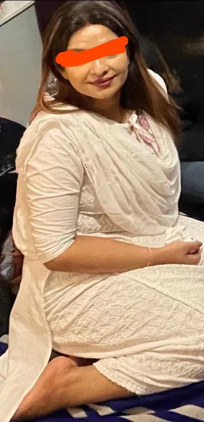 British Indian Exotic Hotwife from Edinburgh, locals from Edinburgh and around preferably contact for further details #Discussion MF4A