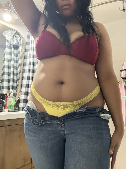 Come take my Jeans off<3