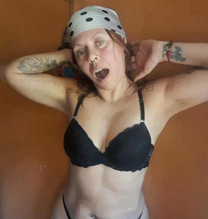 Do my boobs look good in this sport bra