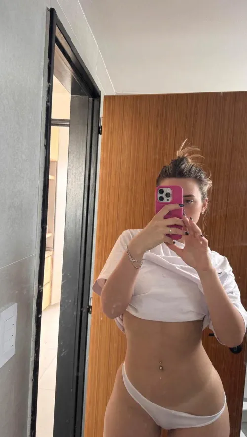 do older guys have hard kink with small bodies