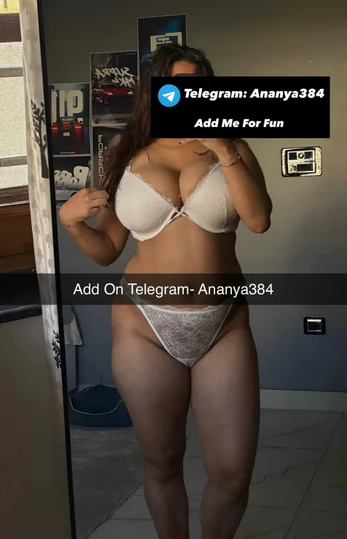 (f) thick girl with big boobs, available for sexting & more!