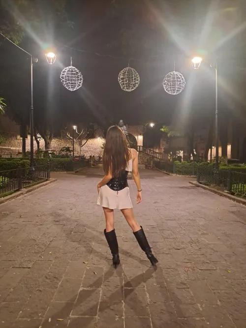 Forget everything that you are, all your wants and needs no longer matter. The only thing that matters is submitting and devoting your life and money to me. ๑