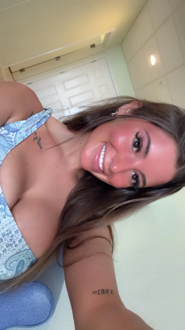 Got a little too sunkissed lol, but im active allll day! TG @kaeangel