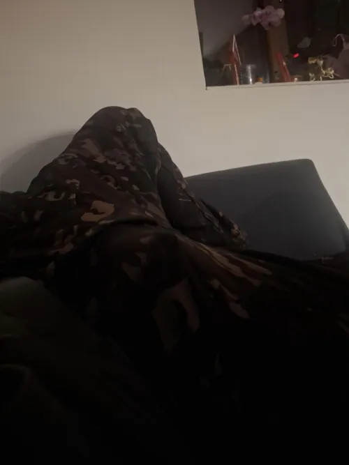 Guys..I'm str8 but I am curious about something...