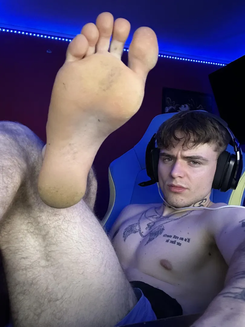 i know you love my feet