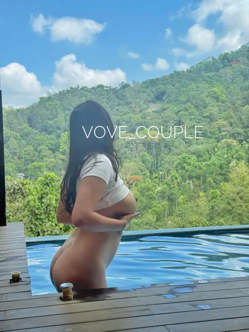 Imagine gripping these tits from behind while I ride you reverse in this pool… how hard would you make me bounce?