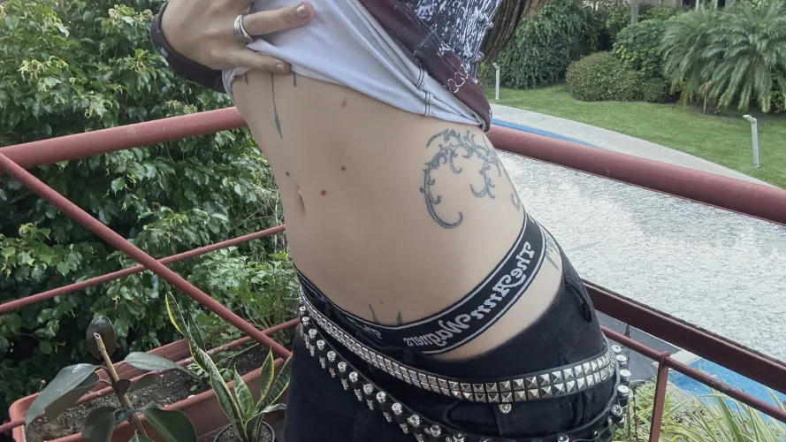 Just looking for fun today or tomorrow talk on instta: .lunacalanthe'.