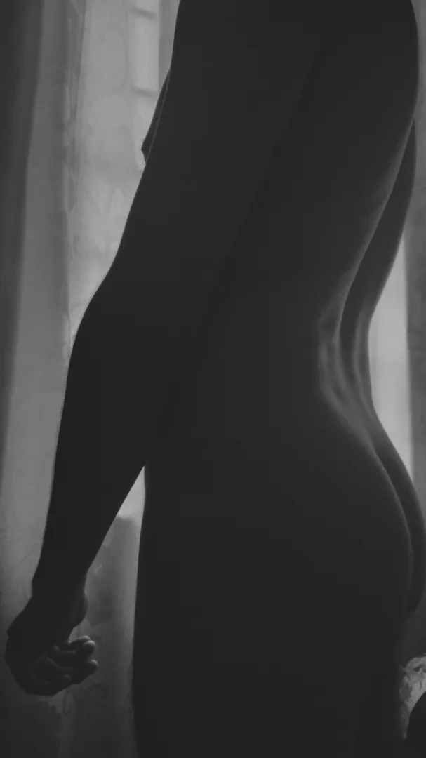 La Noche Sabe Demasiado De Mí ~ The Night Knows Too Much.