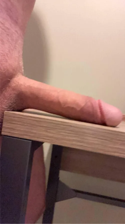 Letting the desk take the weight