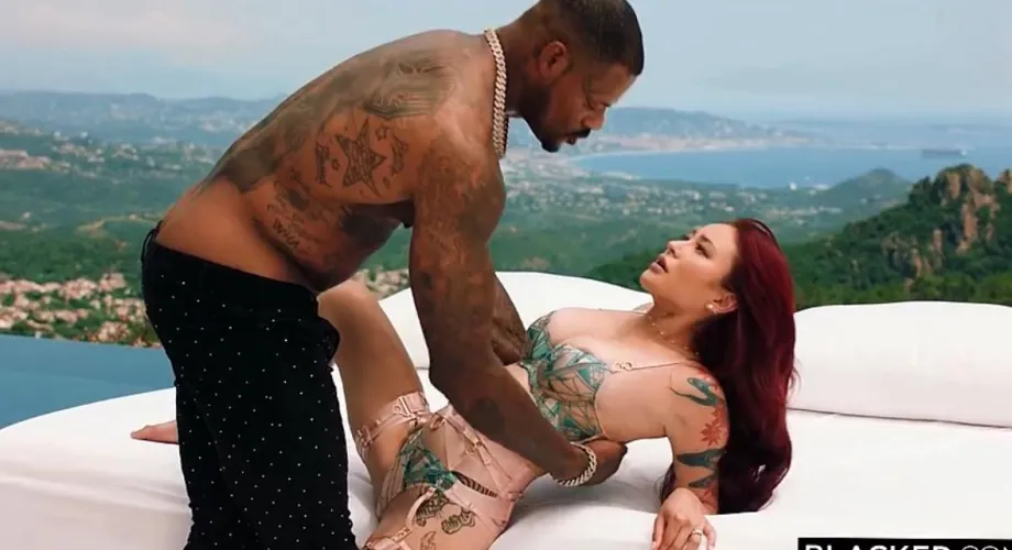 My dream : Be rich , a nice Villa and a girl like Rae to bang