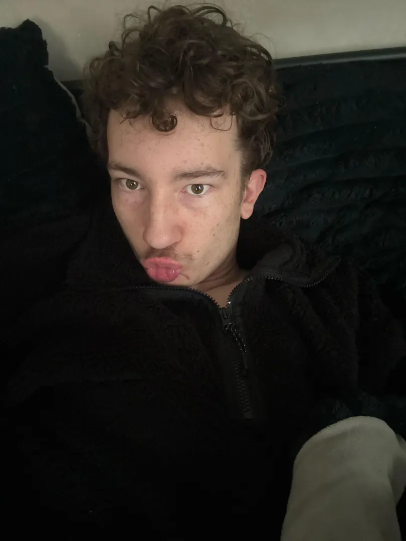 Pat25933 should I shave my legs