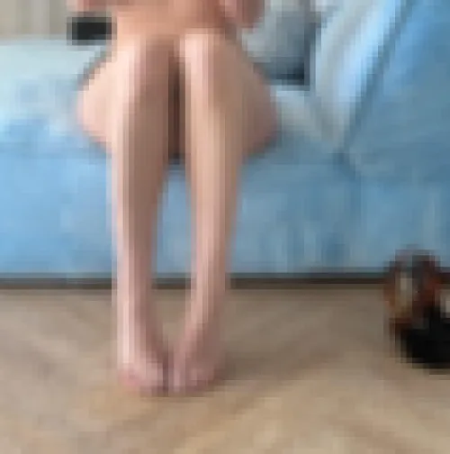 Pixel tease, for all you desperate losers. You should thank me.