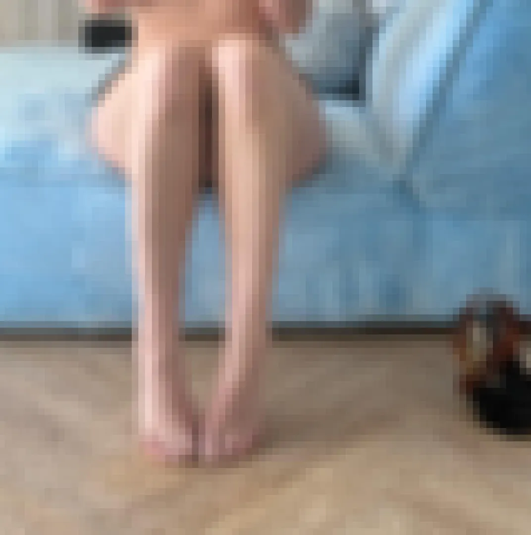 Pixel tease, for all you desperate losers. You should thank me.