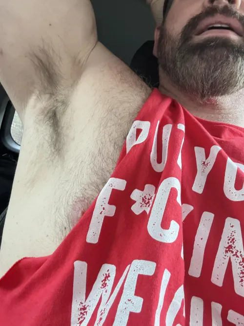 Post gym sweaty pits