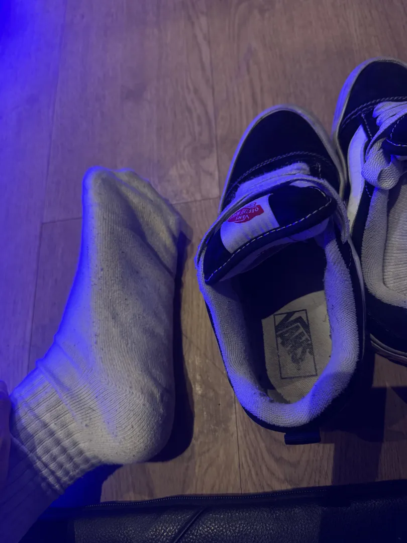 The longer I wear them… the worse it gets [F]