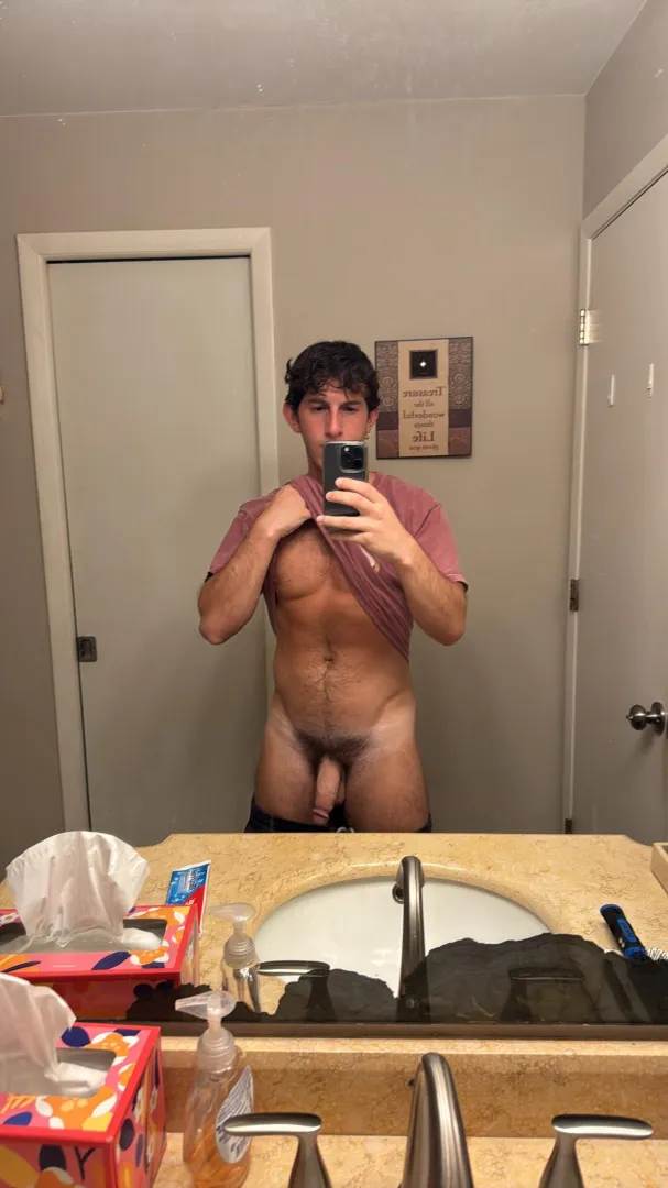 This is my bro’s bathroom lol (24)