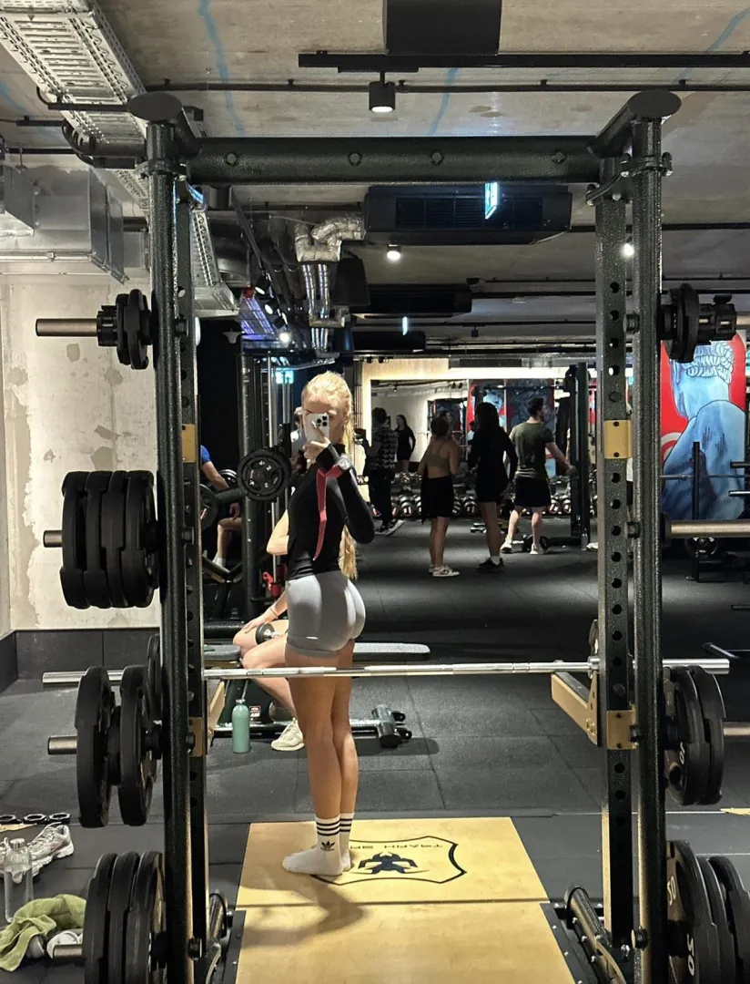 w/21 sucht Sklaven (text lesen!)