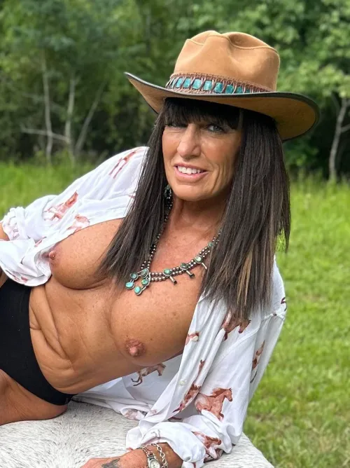 Would you fuck two milfs raw if we let you breed us..f60