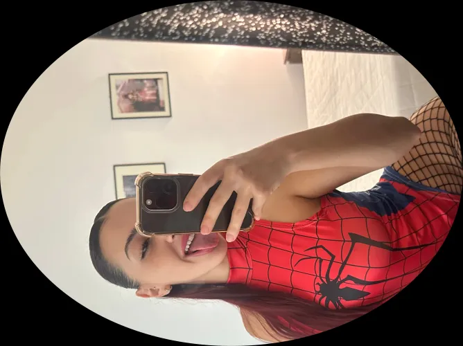 19yo KINKY: Upvote/react =  surprise.