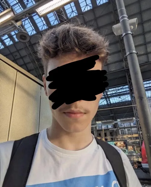 [20] wem soll ich den Schwanz lutschen? Schreibt auf snap an mit alter: mxnn8143