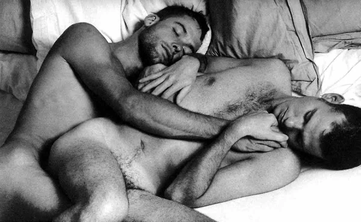 2000s trim guys spooning