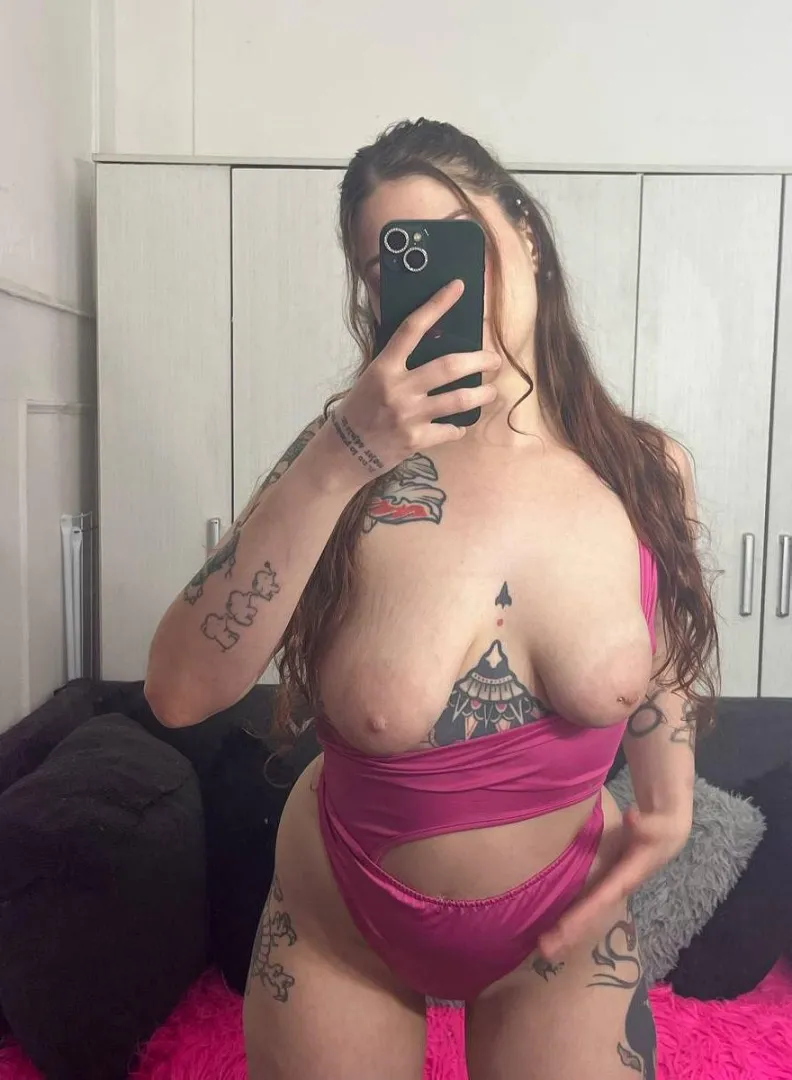 28 [f] Does a quiet girl like me have a spot for the right guy?