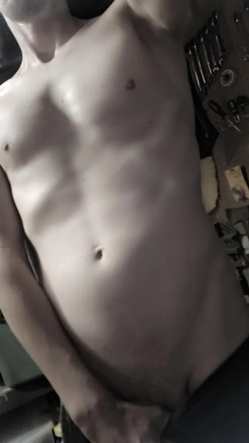 37m4f lets party at my place