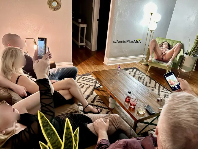 Annie (wife, 57) doesn’t mind putting on a show…