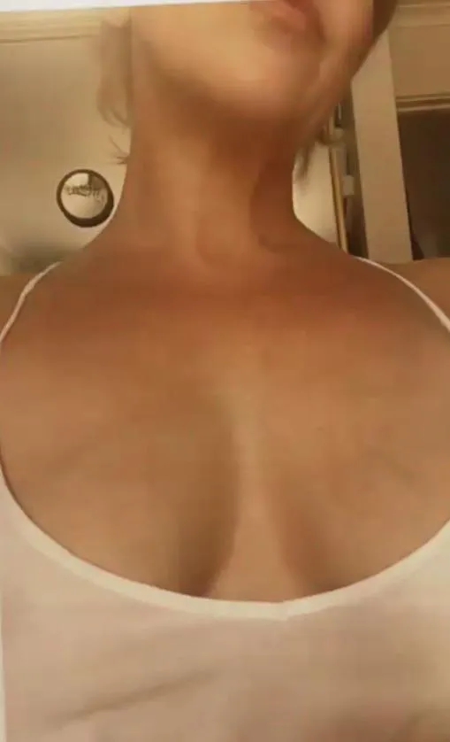 F52 thinking of being drilled by a hot and passionate alpha lover for an hour around lunchtime today. SE Subs.