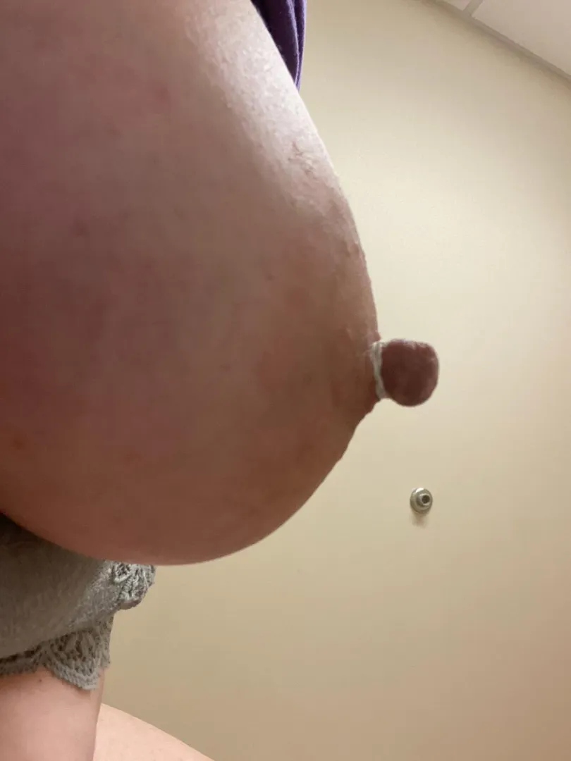 Gumdrop in a rubber band