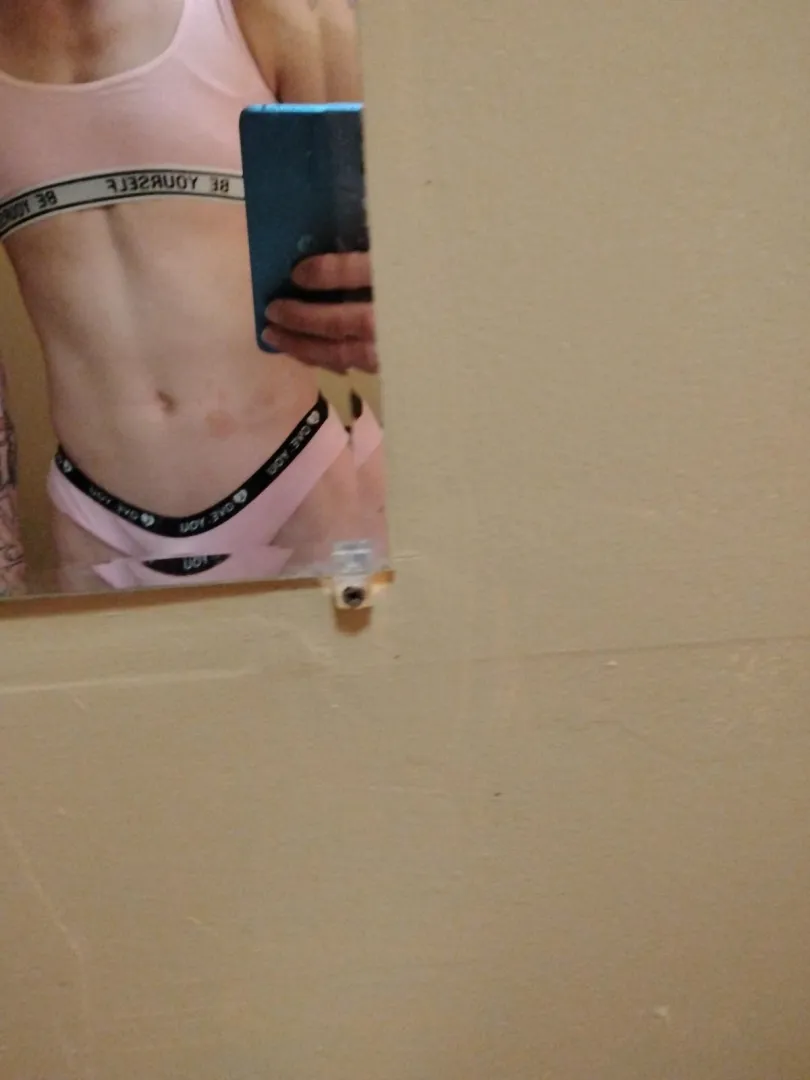 Hi girlies I'm looking for some new friends 