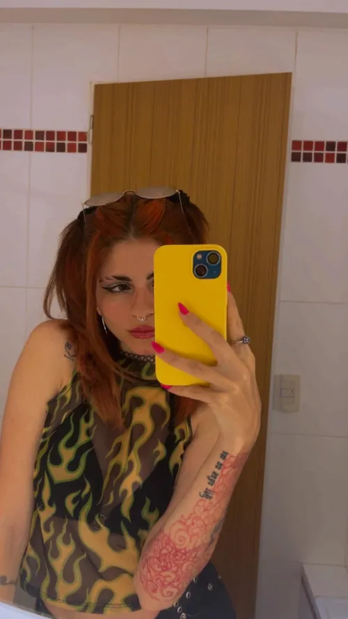 I can be a dominant and kinky GFE...but I like the connection. Are you curious?  Come and tell Mommy what you like 