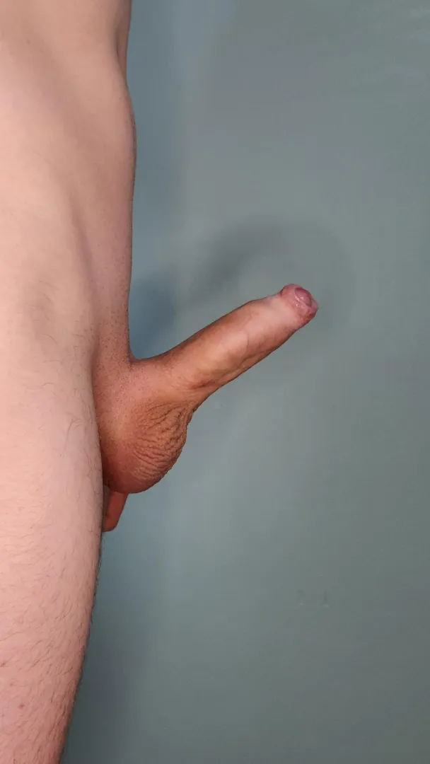 I need to cum so bad 