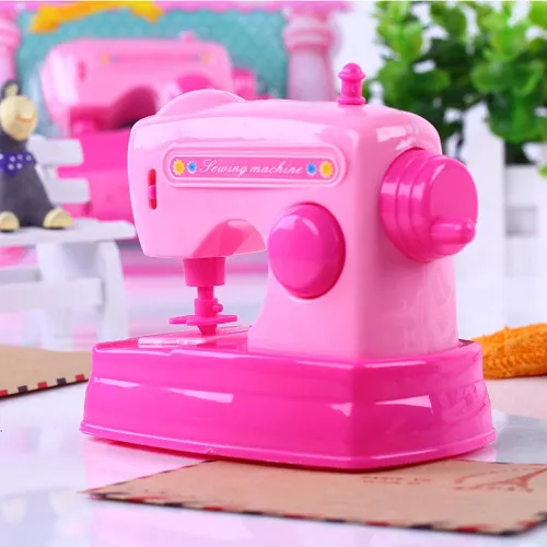 I quit my job and bought my first proper sewing machine! How do it turn it on and what this thing called 