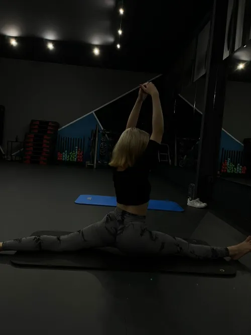 I think i really improved on my flexibility this week (oc)