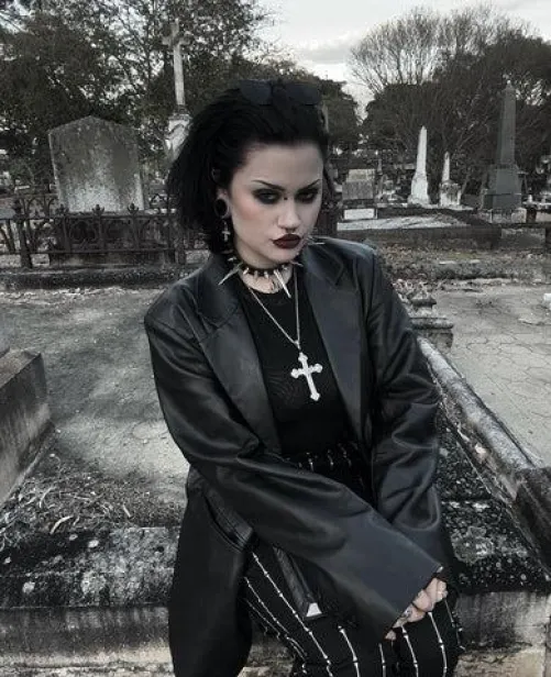 i want to knit colorful stuff but i only wear black :(