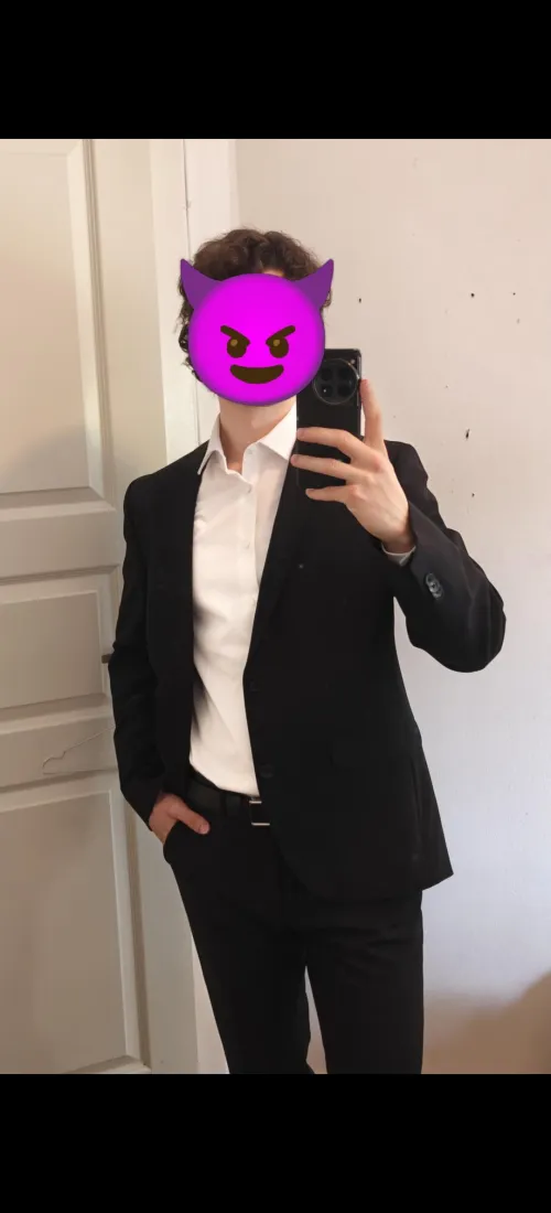 It's Friday boys! You know what that means ;)